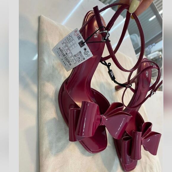 Nwt ZARAβRARE PATENT EFFECT BOW SANDALS HEELS - Picture 3 of 11
